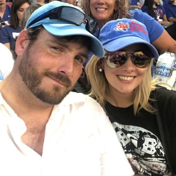 Meet your Posher, Julie - Picture 2 of 7